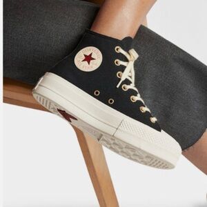 Women’s Converse Chuck Taylor All Star Lift Black Hearts High Top SneakersSz 9